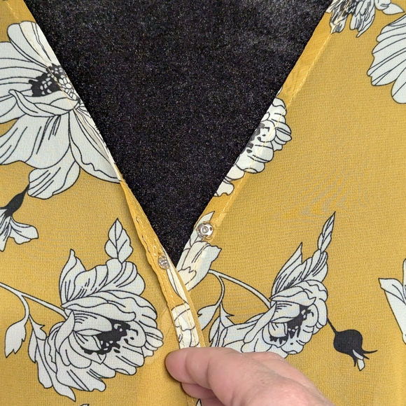 Miley + Molly Mustard Floral Walk-Thru Maxi Romper Boho Glam SZ M - Picture 4 of 13